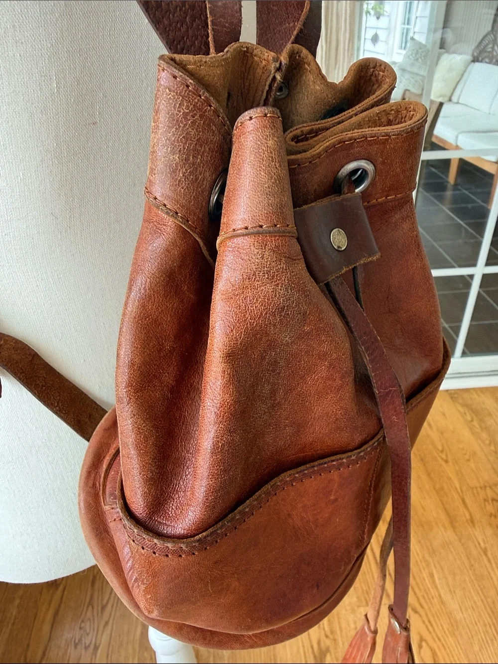 Vintage Brown Leather Drawstring Backpack - Picture 5 of 16